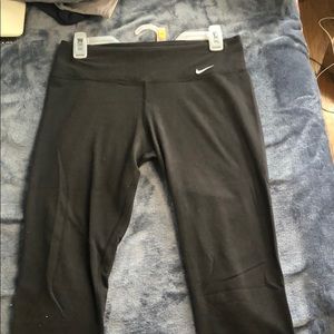 Women’s workout Nike leggings